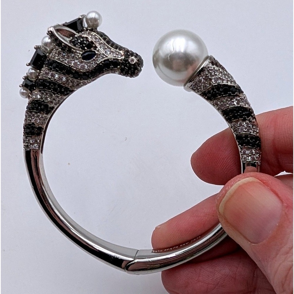 Kate Spade Zebra Hinged Cuff Bracelet Silver Tone Pave Crystal Faux Pearl Bypass - Picture 1 of 7